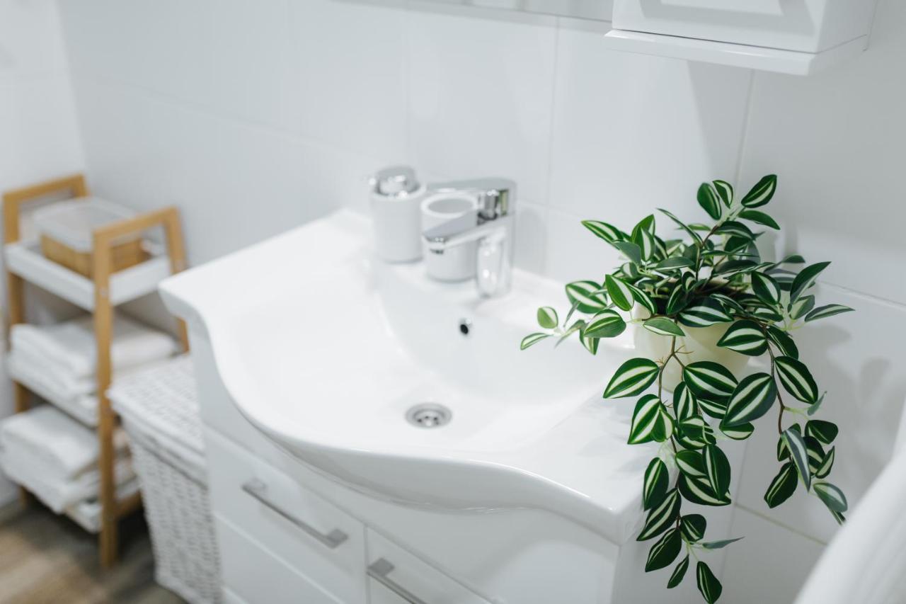 סומבור Apartman Elle מראה חיצוני תמונה