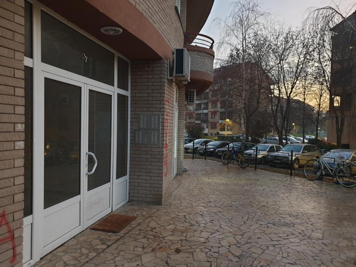 סומבור Apartman Elle מראה חיצוני תמונה