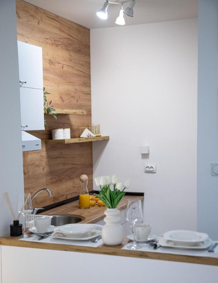 סומבור Apartman Elle מראה חיצוני תמונה